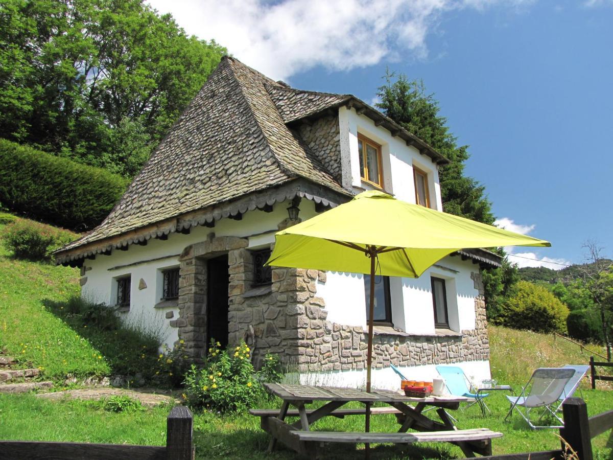 Chalet Avec Vue Panoramique Sur Le Plomb Du Cantal Villa Saint-Jacques-des-Blats Exterior photo